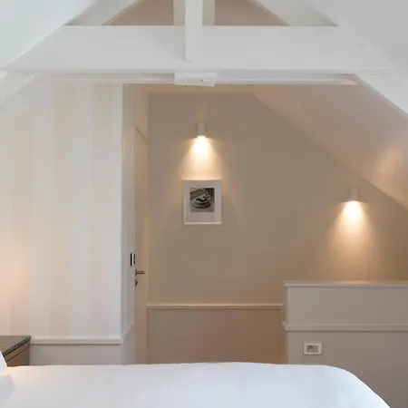Maison Borreze 5*