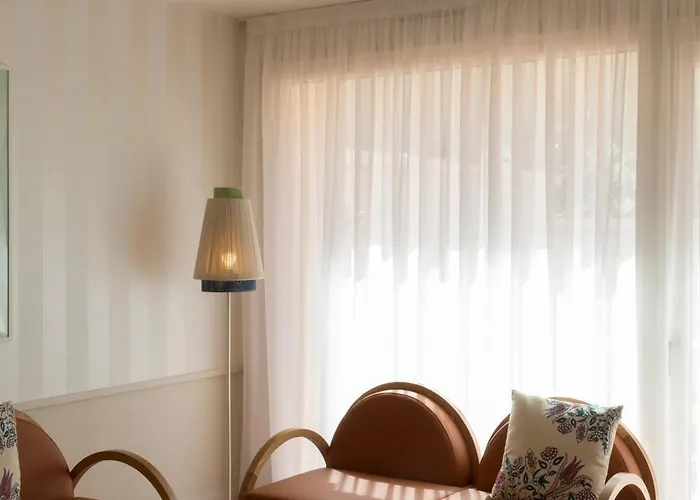 Maison Borreze فندق 5*