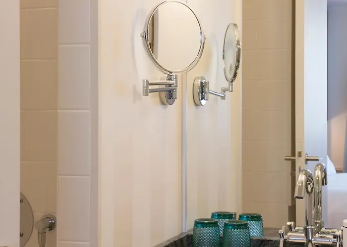 Maison Borreze فندق 5*