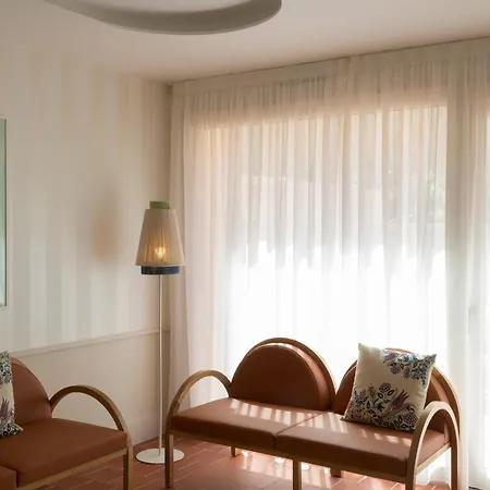 Maison Borreze Hotel 5*